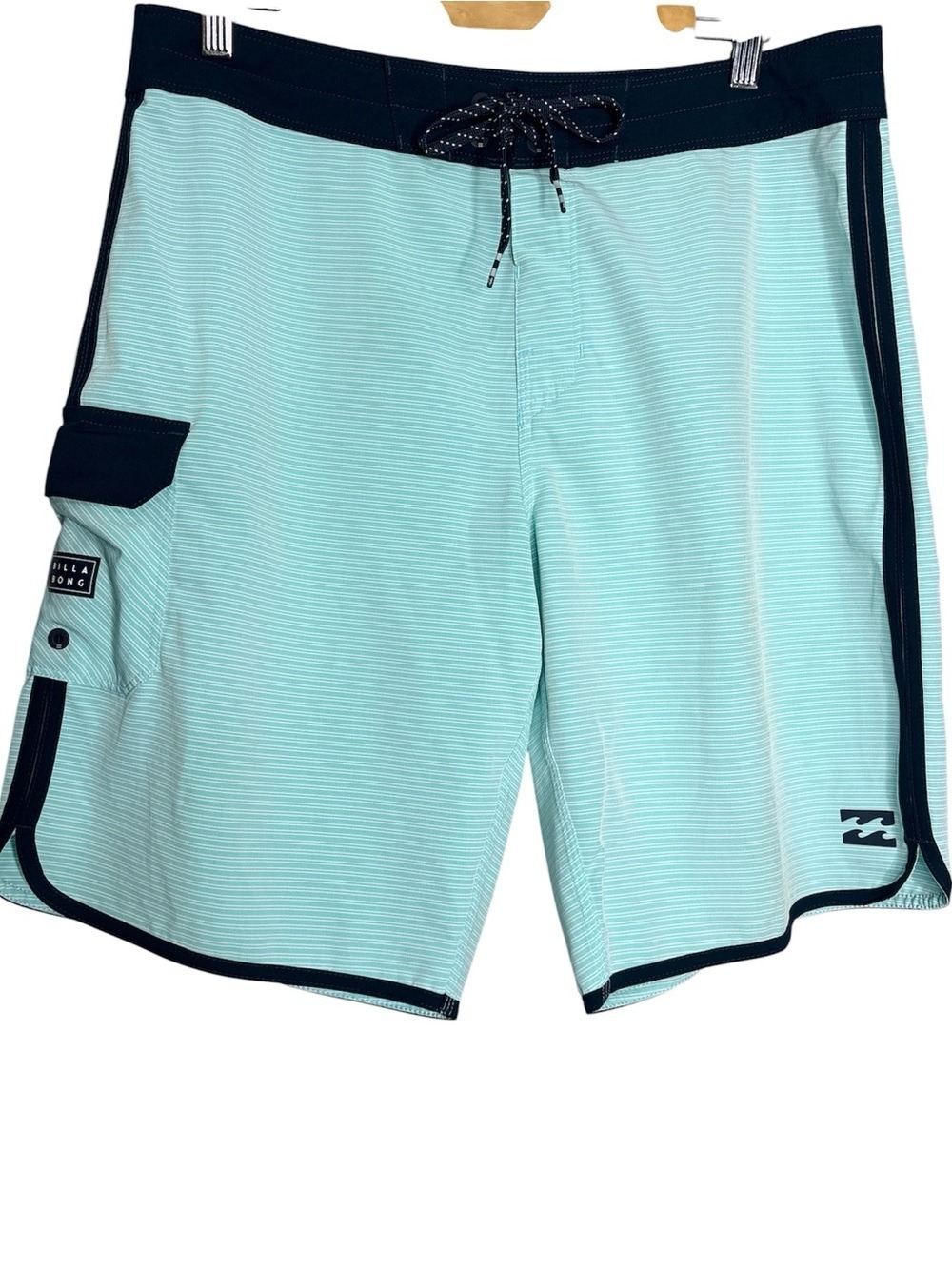 Billabong Platinum X 73 Pro Board Shorts Stripe Turquoise Light Blue, Size 34
